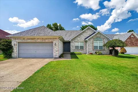 4154 Lakeside Dr, Sellersburg, IN 47172