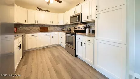 6212 Elanor Ct, Floyds Knobs, IN 47119 photo 10