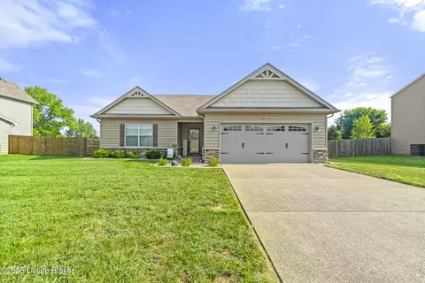 124 Round Rock Dr, Shepherdsville, KY 40165