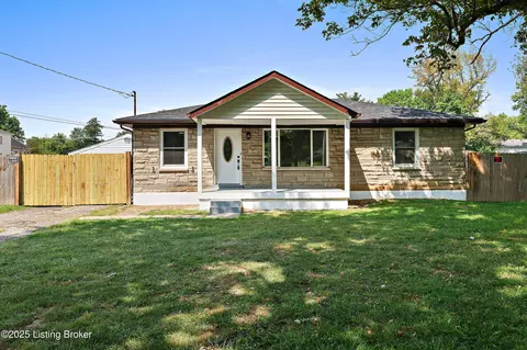 2419 Sunshine Way, Louisville, KY 40216