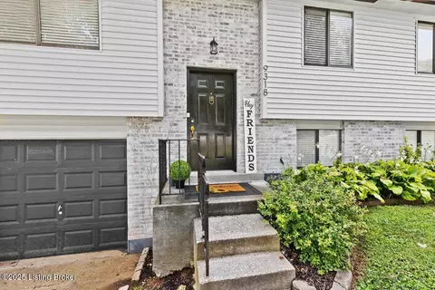 9318 Plumwood Pl, Crestwood, KY 40014