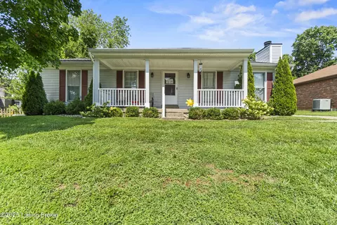 8612 Wooded Glen Rd, Louisville, KY 40220