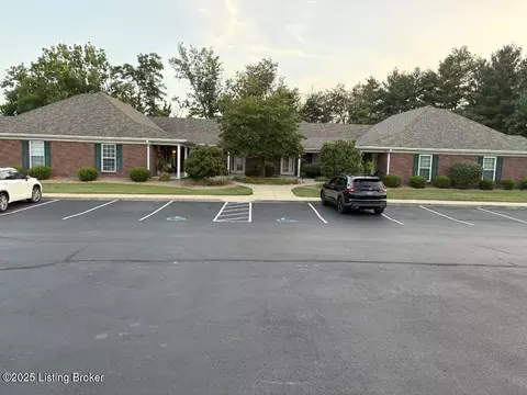 803 Garden Pointe Dr, Simpsonville, KY 40067