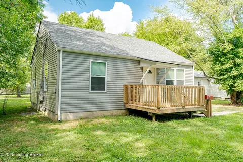 4607 Rose Farm Dr, Louisville, KY 40258