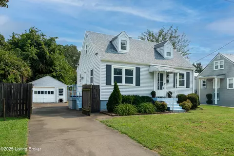 2605 Parklawn Dr, Louisville, KY 40217