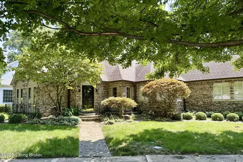 2154 Strathmoor Blvd, Louisville, KY 40205