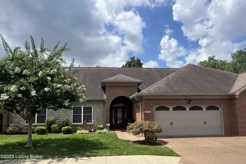 10614 Riva Rd, Louisville, KY 40223