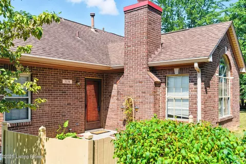 3134 Graystone Manor Pkwy, Louisville, KY 40241