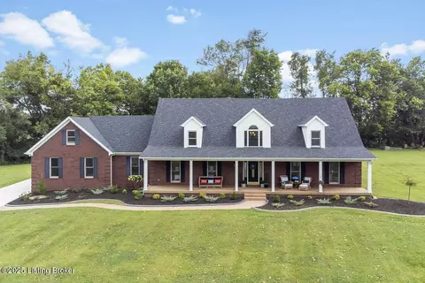5101 Elm Tree Pl, Louisville, KY 40299