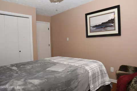Bedroom - 4200 Raywick Rd, Raywick, KY 40060 photo 8 of 8