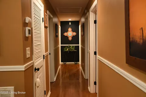 Entry Way - 4200 Raywick Rd, Raywick, KY 40060 photo 3 of 4