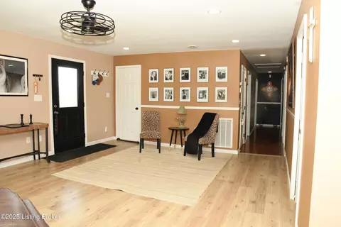 Entry Way - 4200 Raywick Rd, Raywick, KY 40060 photo 1 of 4