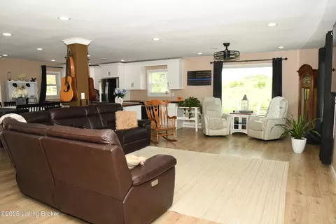 Living - 4200 Raywick Rd, Raywick, KY 40060 photo 1 of 1