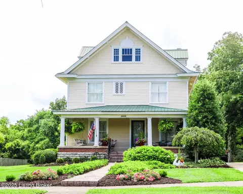 5815 S Main St, Eminence, KY 40019