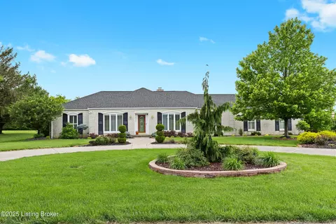 499 Bluegrass Way, Mount Washington, KY 40047