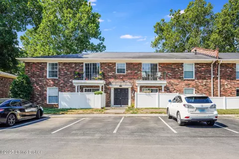 1334 Lynmar Dr #2, Louisville, KY 40222