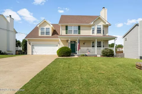 140 Portobello Rd, Radcliff, KY 40160