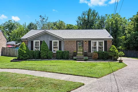 6904 Jessica Ct, Pewee Valley, KY 40056