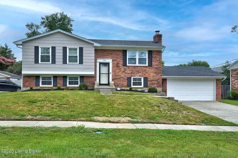 12319 Crosswinds Dr, Louisville, KY 40243