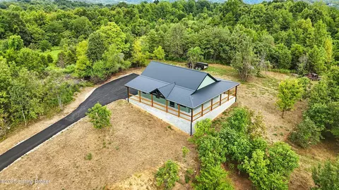 374 Nolin Estates Rd, Clarkson, KY 42726