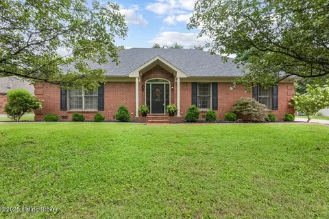 306 Edgewood Dr, Bardstown, KY 40004