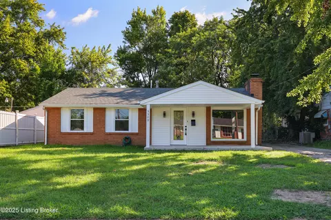 5509 Robinwood Rd, Louisville, KY 40218