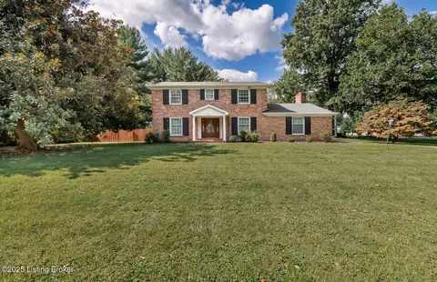 9845 Longwood Cir, Louisville, KY 40223