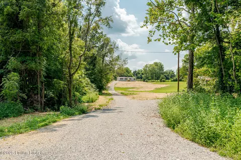 26 Valley Court Ct, Vine Grove, KY 40175