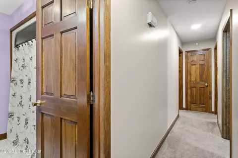 Entry Way - 584 Wilderness Rd, Brooks, KY 40109 photo 3 of 6