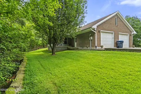 Exterior - 584 Wilderness Rd, Brooks, KY 40109 photo 5 of 6