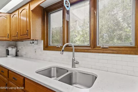 Kitchen - 584 Wilderness Rd, Brooks, KY 40109 photo 3 of 7