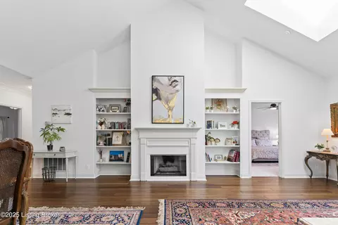 3745 Hurstbourne Ridge Blvd, Louisville, KY 40299