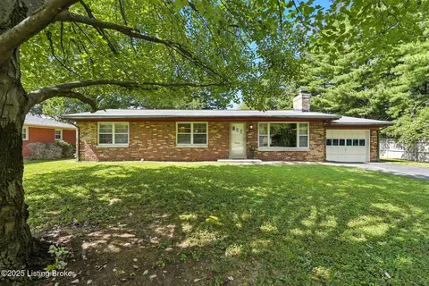 1904 Hoke Rd, Louisville, KY 40220