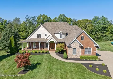 9600 W Side Ct, Crestwood, KY 40014