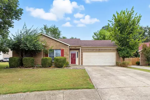 7105 Glen Echo Pl, Louisville, KY 40258