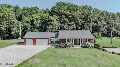 2025 Garrett Rd, Brandenburg, KY 40108