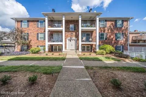 3301 Colonial Manor Cir UNIT 2B, Louisville, KY 40218