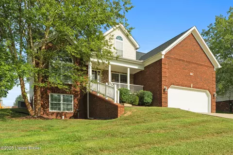 403 Reserves Ct, Simpsonville, KY 40067