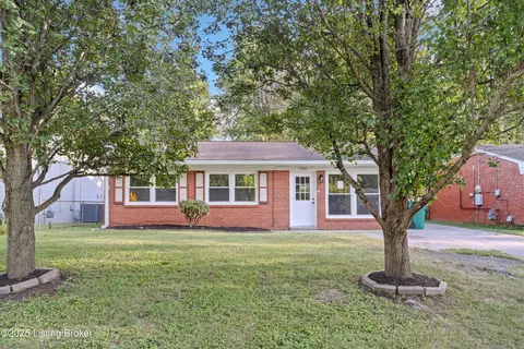 5104 Rural Way, Louisville, KY 40218