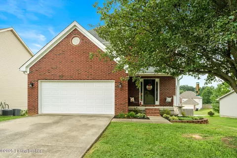 5011 Middlesex Dr, Louisville, KY 40245