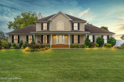 188 Columbia Ln, Shepherdsville, KY 40165