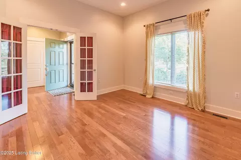 Entry Way - 86 Silverview Ct, Smithfield, KY 40068 photo 1 of 2