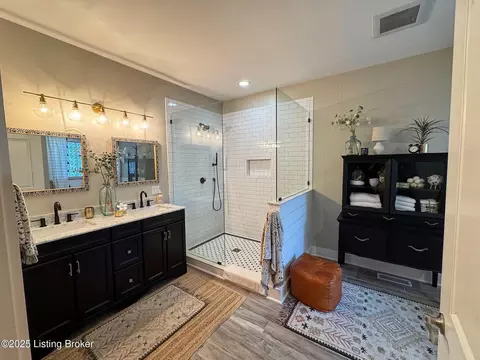 Bath - 86 Silverview Ct, Smithfield, KY 40068 photo 2 of 7
