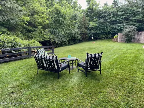 Exterior - 86 Silverview Ct, Smithfield, KY 40068 photo 7 of 13