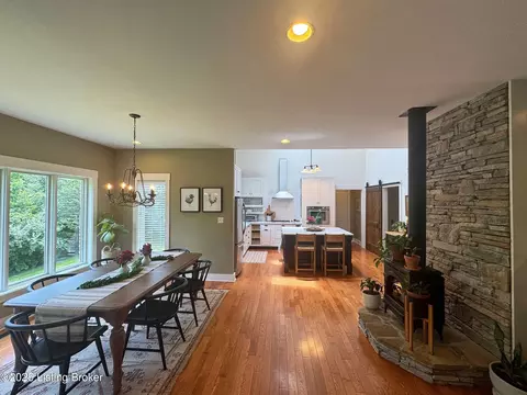 Dining - 86 Silverview Ct, Smithfield, KY 40068 photo 1 of 2
