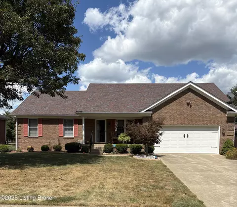 228 Shady Brook Ln, Louisville, KY 40229