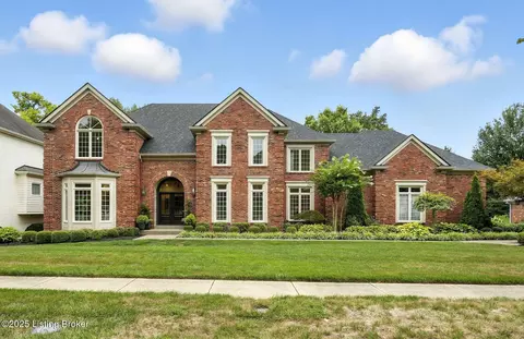 3523 Winterberry Cir, Louisville, KY 40207