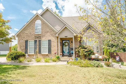 1155 Summit Dr, Shelbyville, KY 40065