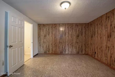 Bedroom - 985 Buck Knobs Rd, Ekron, KY 40117 photo 6 of 6