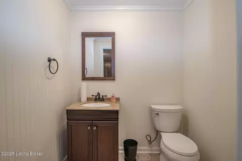 Bath - 985 Buck Knobs Rd, Ekron, KY 40117 photo 3 of 3